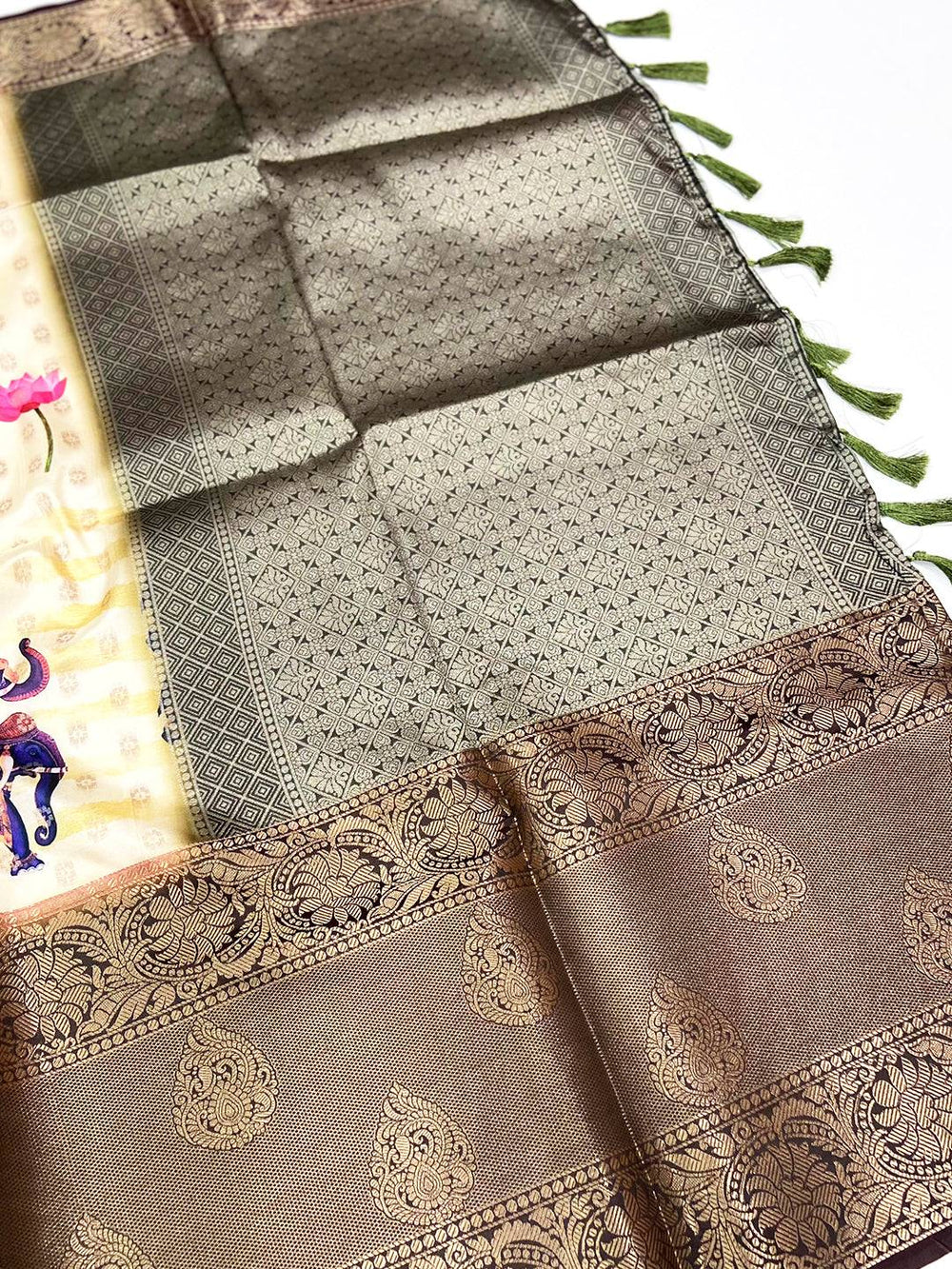 Cream Digital Elephant Motifs Banarasi Saree
