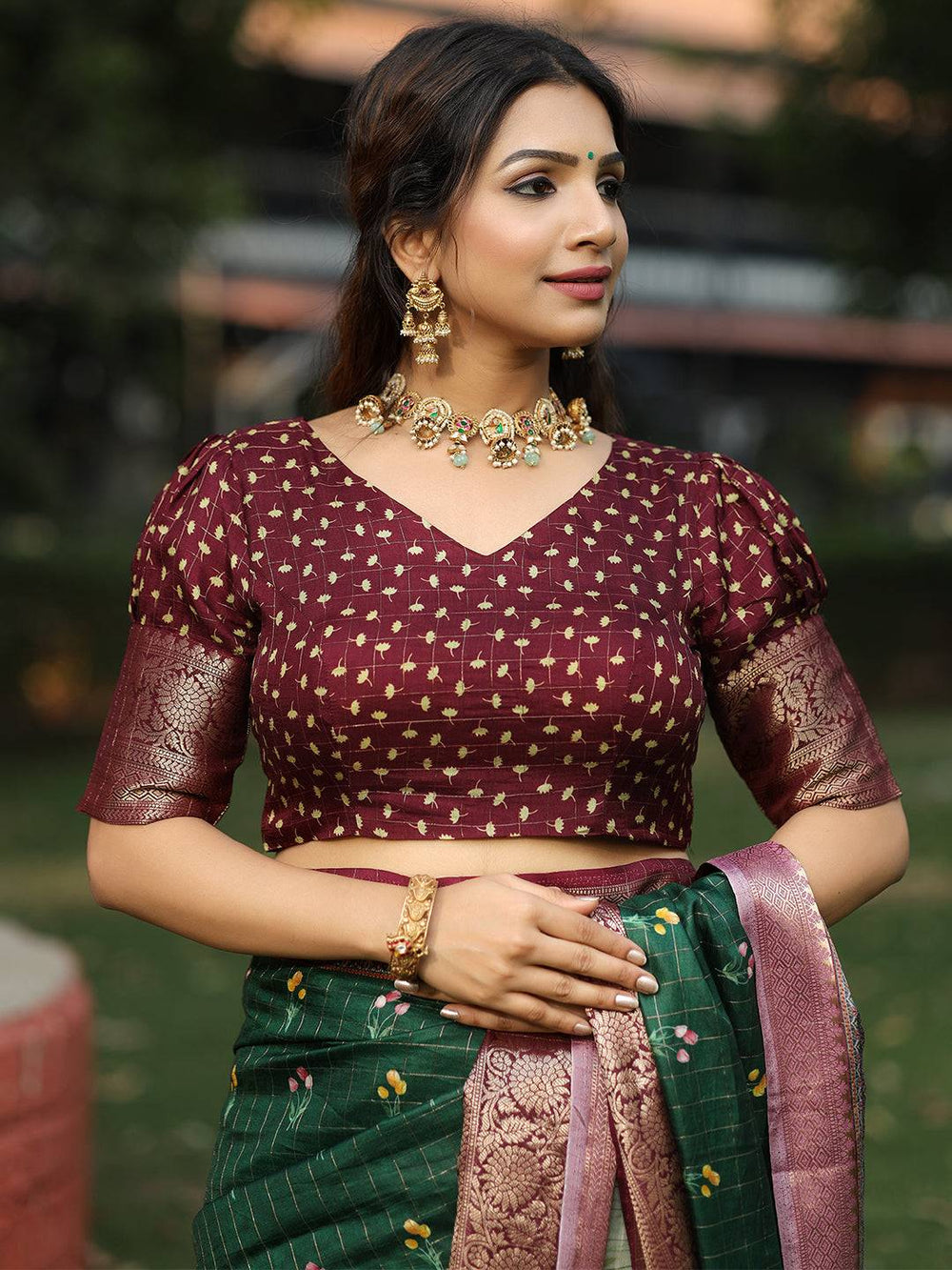 Bottle Green Pure Viscose Dola Silk Saree With Mughal Motifs