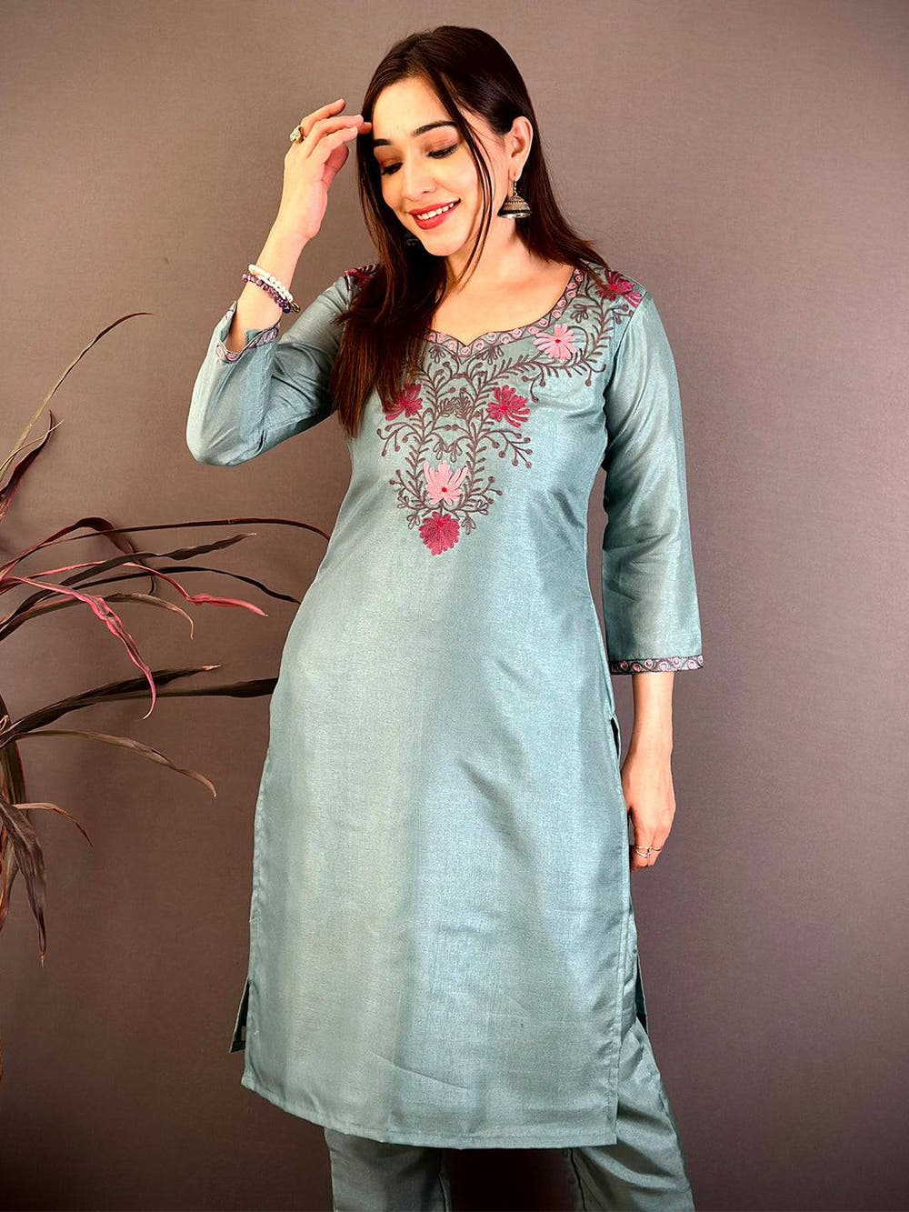 Stylish Paan Neck Ari Work Cotton Kurti