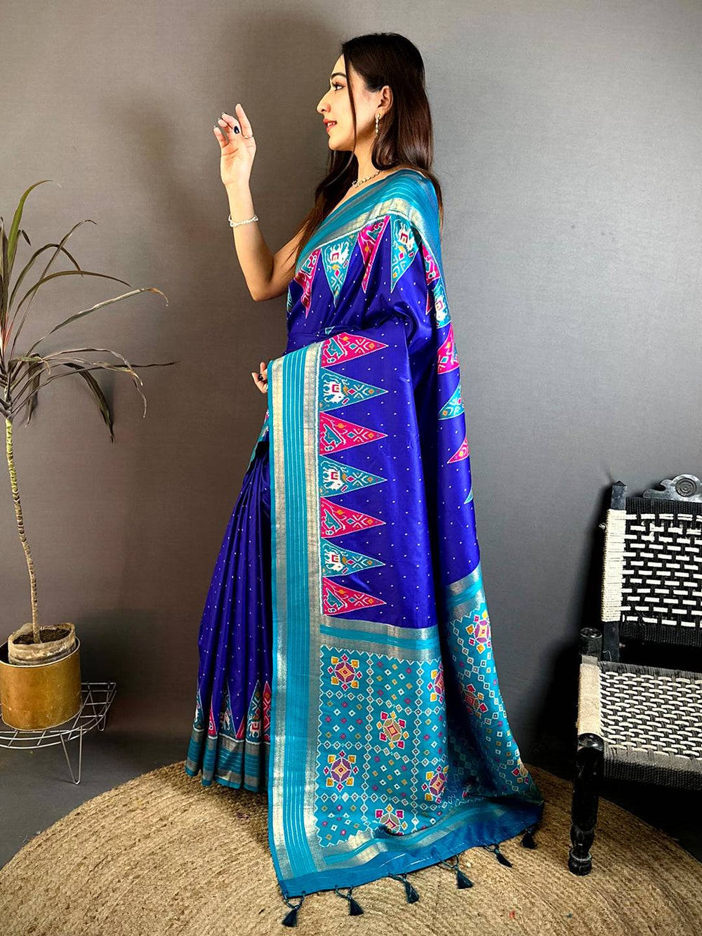 Soft Silk Ikkat Patola Gadwal Border Saree