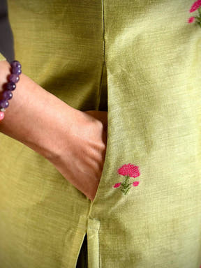 Radiant Pista Floral Cotton Dress