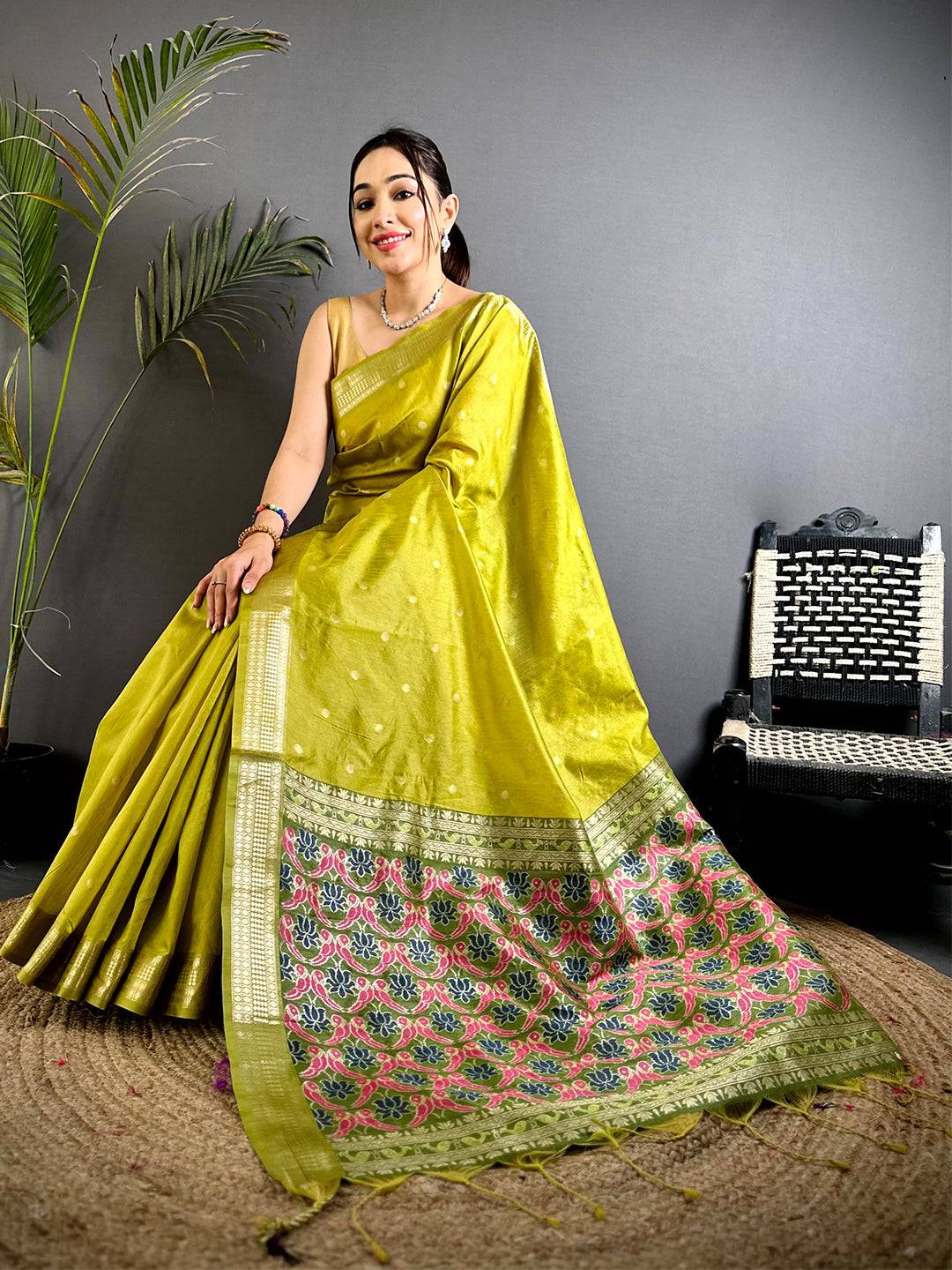 Green Minakari Paithani Raw Silk Saree


