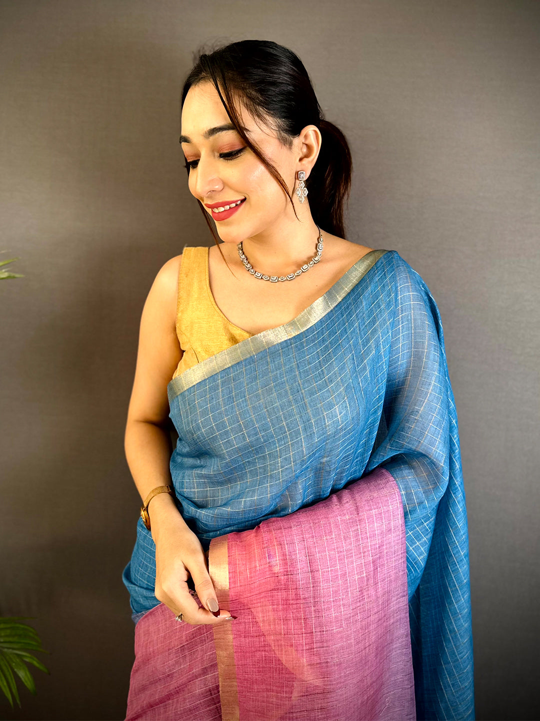 Festive Linen 90 Zari Check Saree 