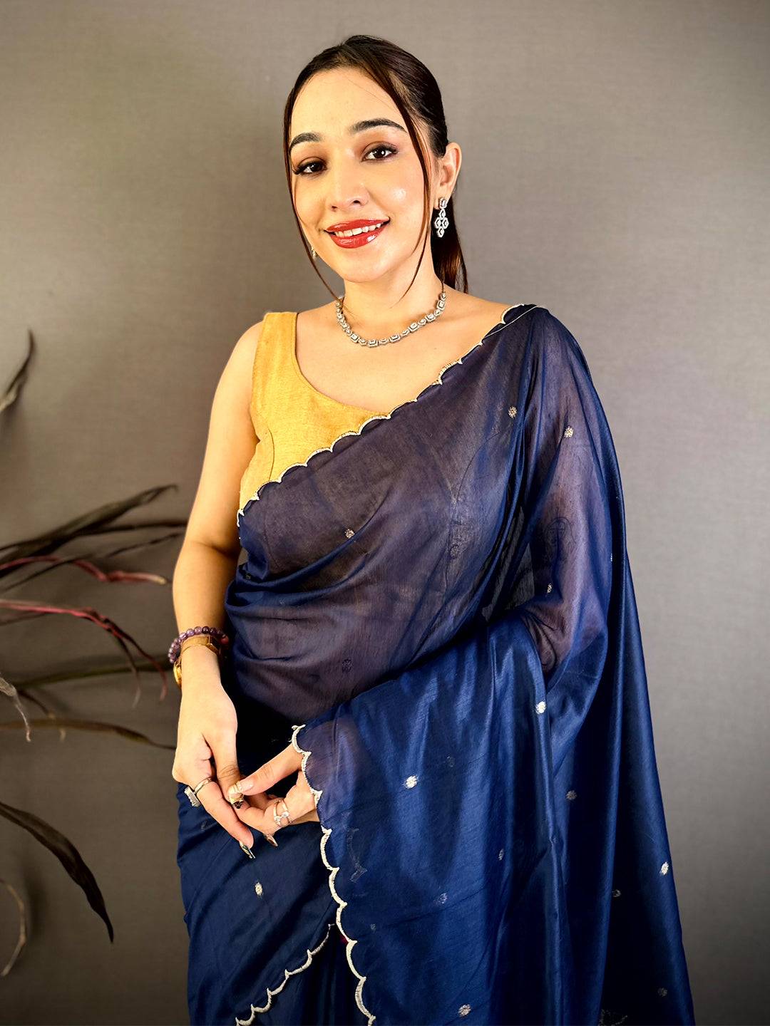 Classic Ethnic Mul Cotton Embroidery Saree