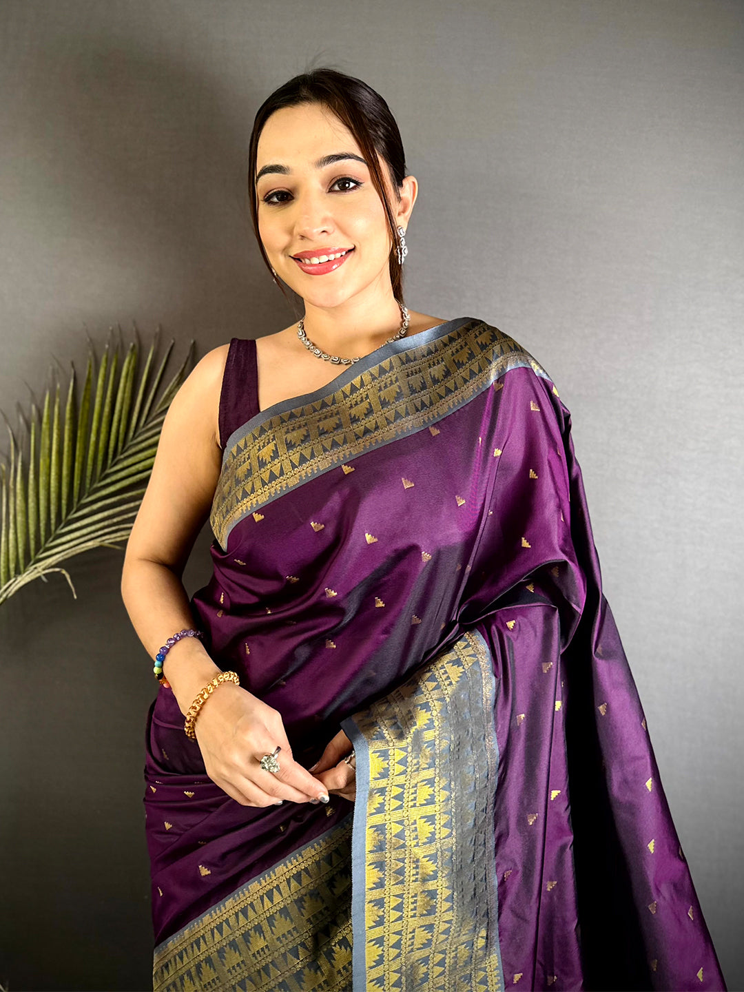 Royal Temple Butti Soft Silk Saree