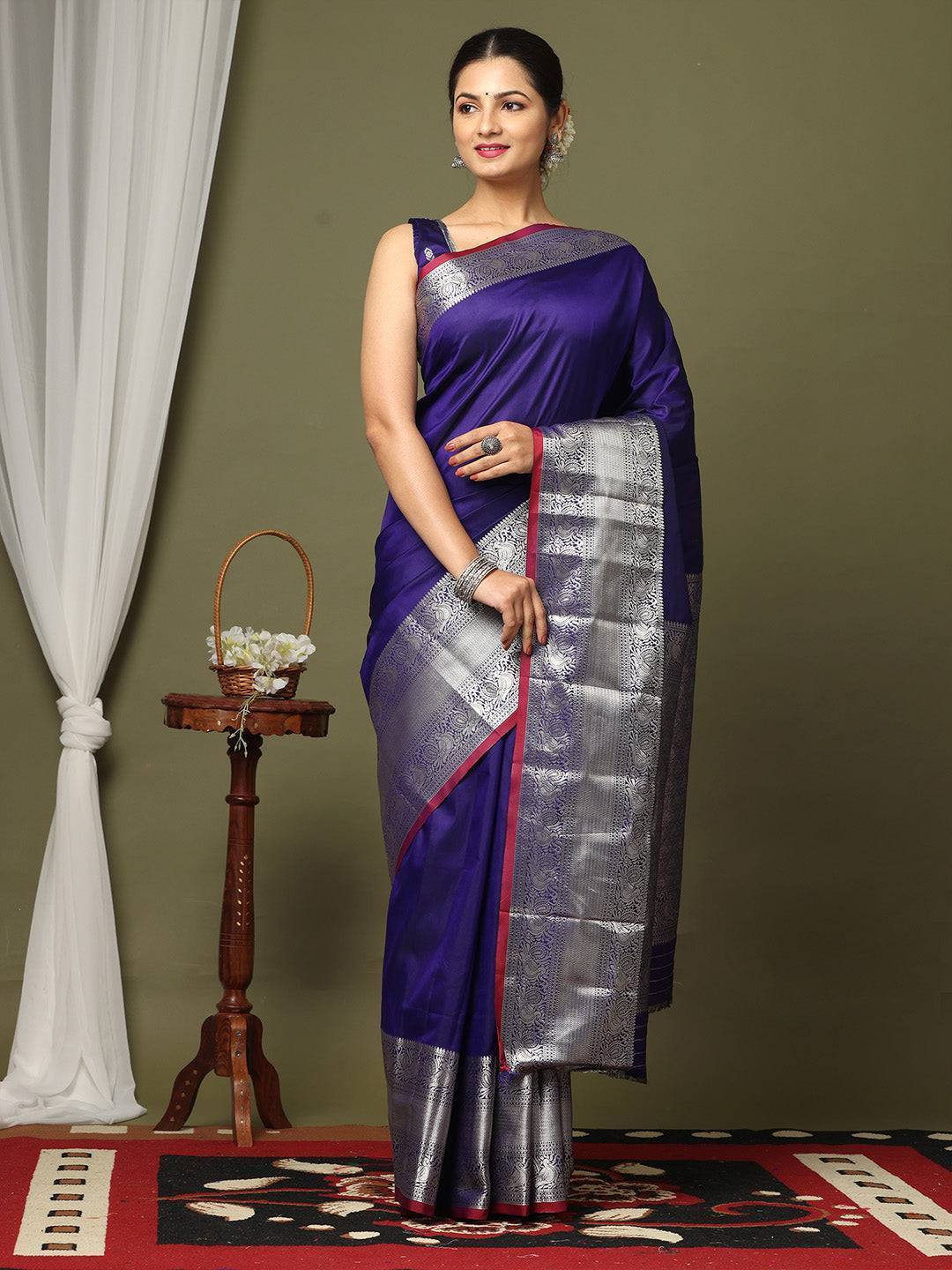 Soft Silk Woven Design Zari Kanchi Blend Banarasi Saree