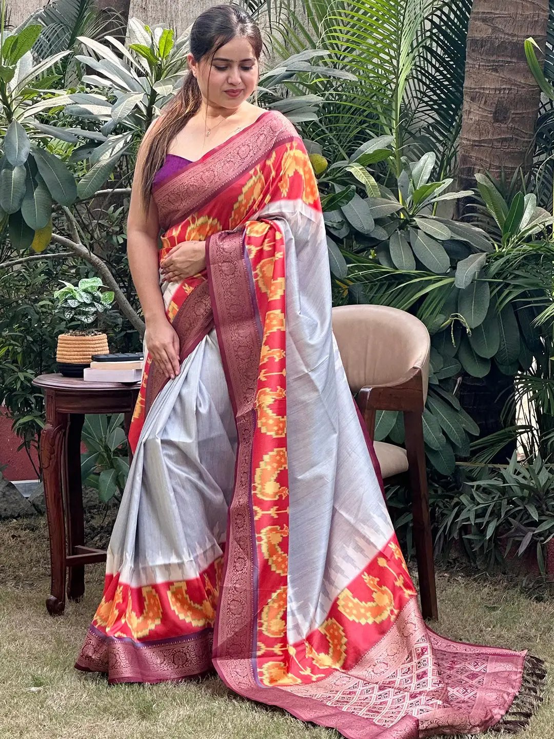Graceful Banarasi soft silk saree with intricate zari patola pallu