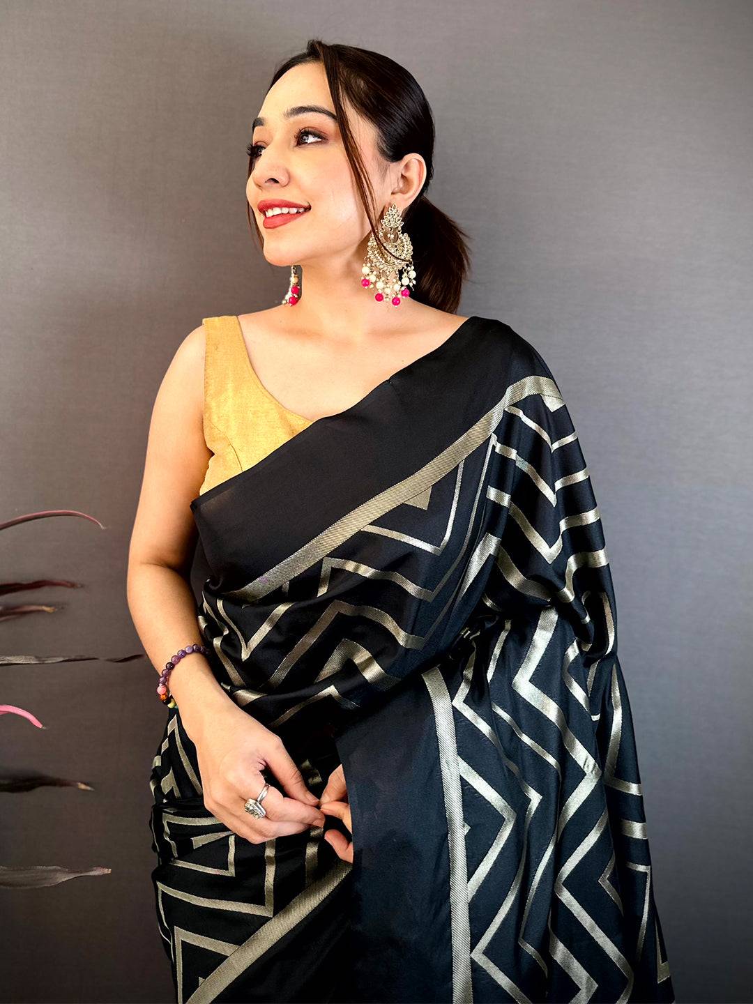 Black Geometric Zari Weave Banarasi Saree