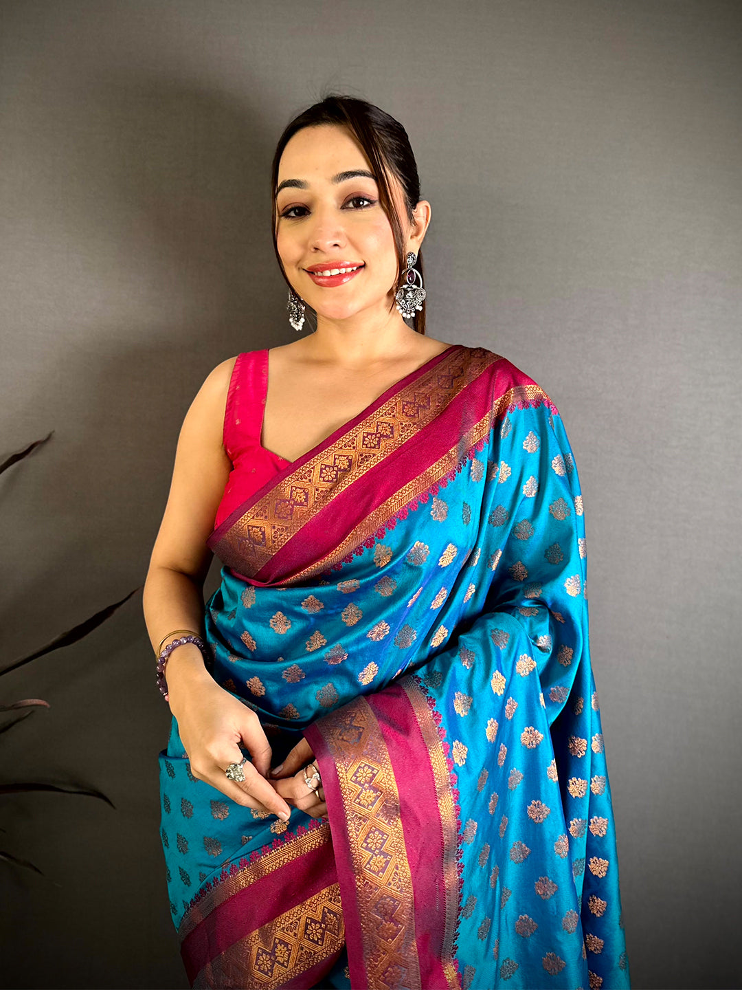 Opulent Bantex Border Banarasi Saree