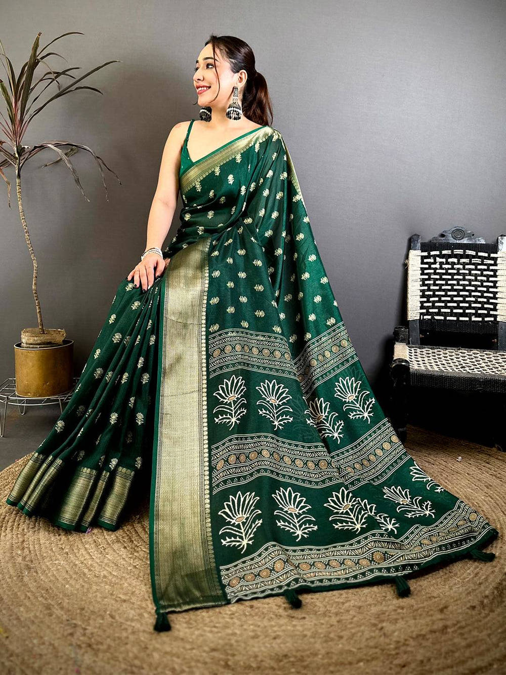 Green Dola Block Print Zari Border Saree