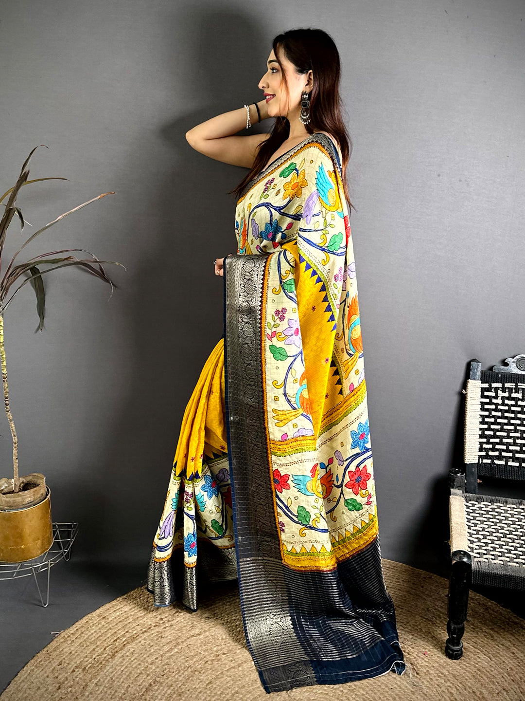 Graceful Pure Viscose Dola Check Saree