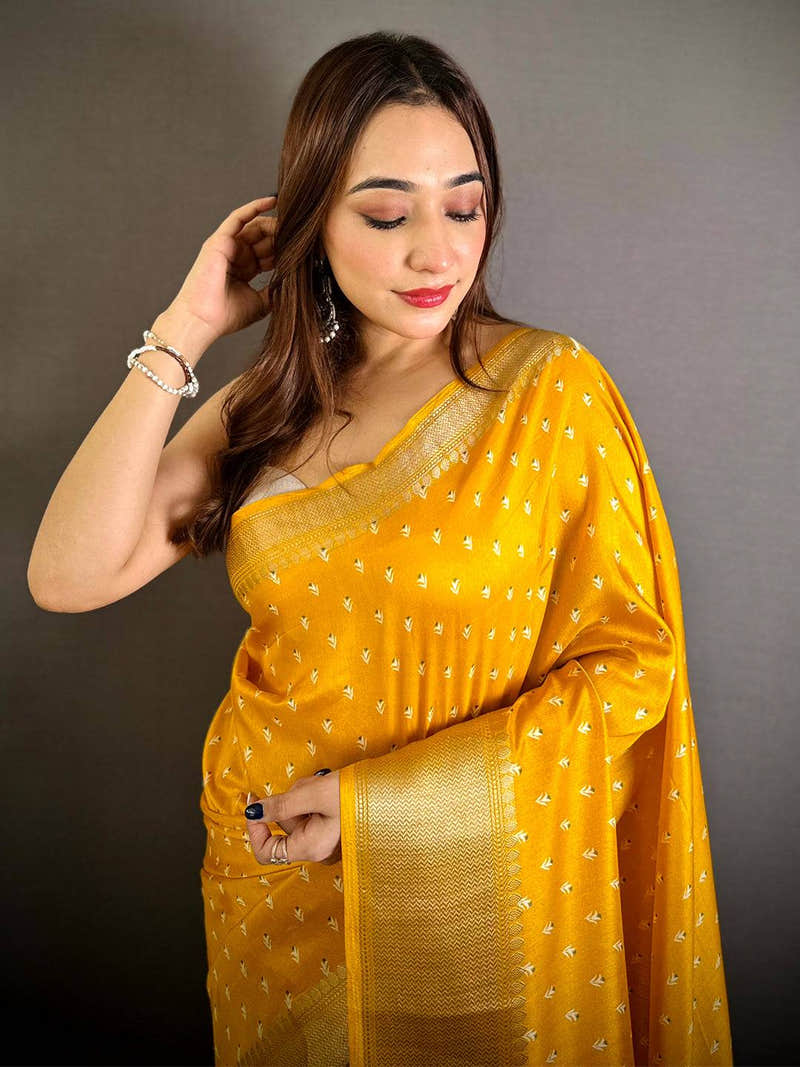 Mustard Small Leaf Butti Dola Saree