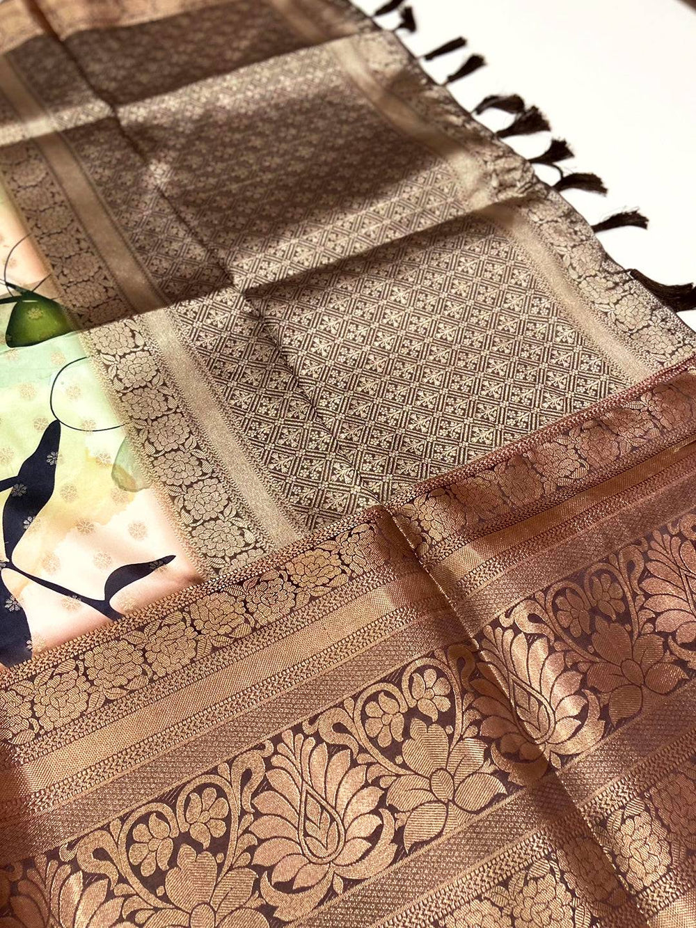 Stylish Banarasi Floral Print Saree