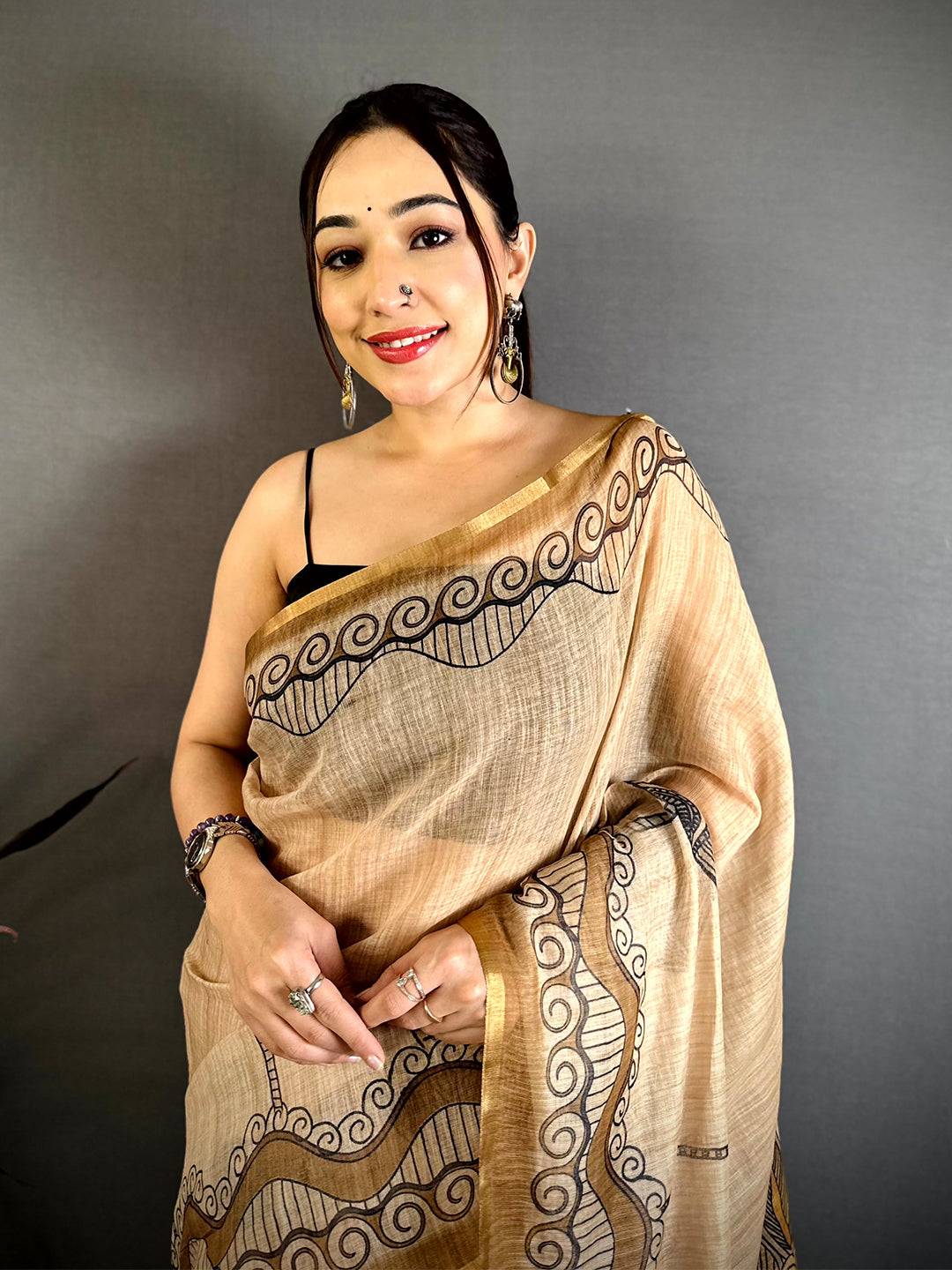 Stylish Freehand Kalamkari Linen Saree