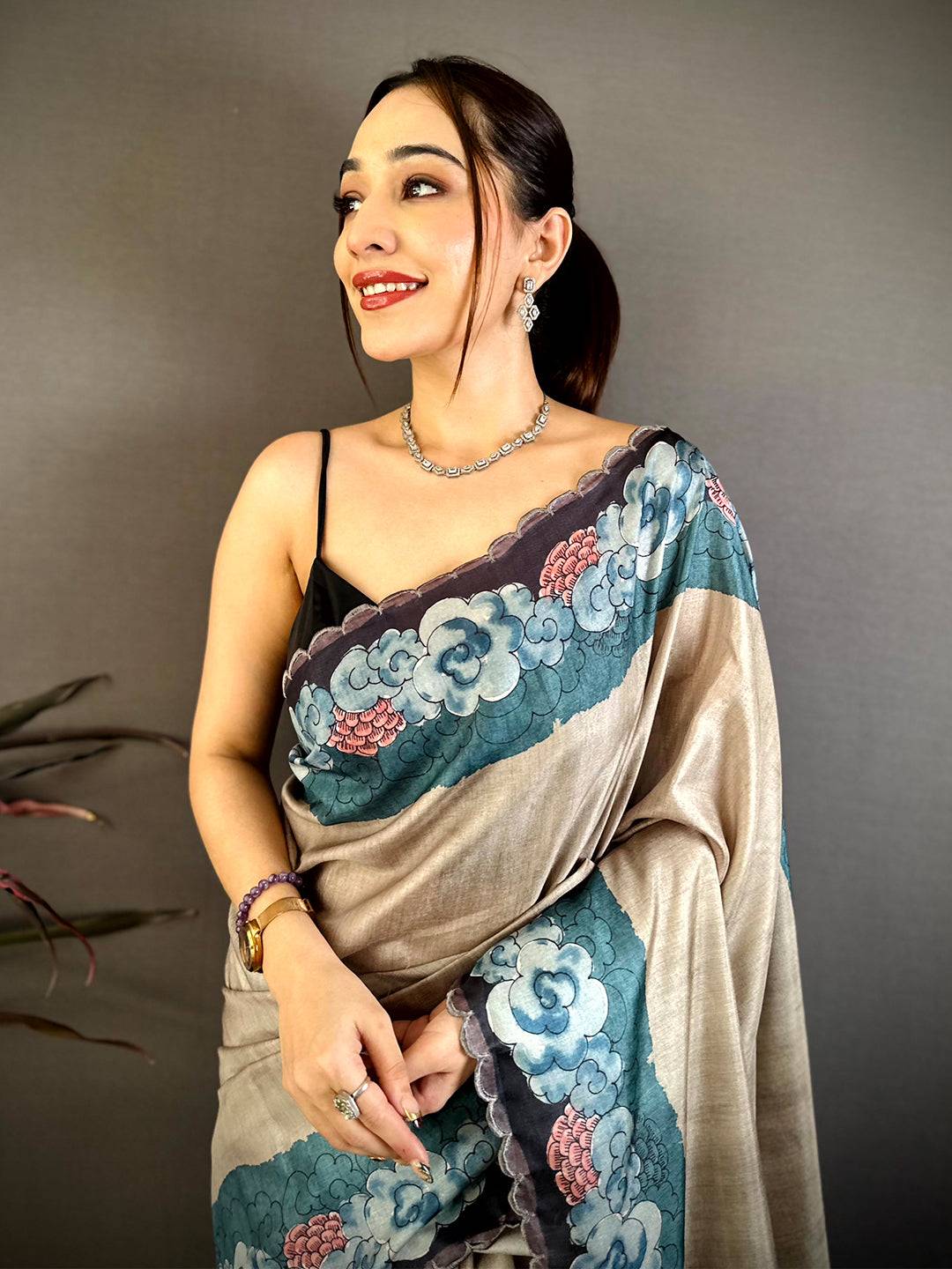 Ethnic Kalamkari Print Cutwork Border Saree