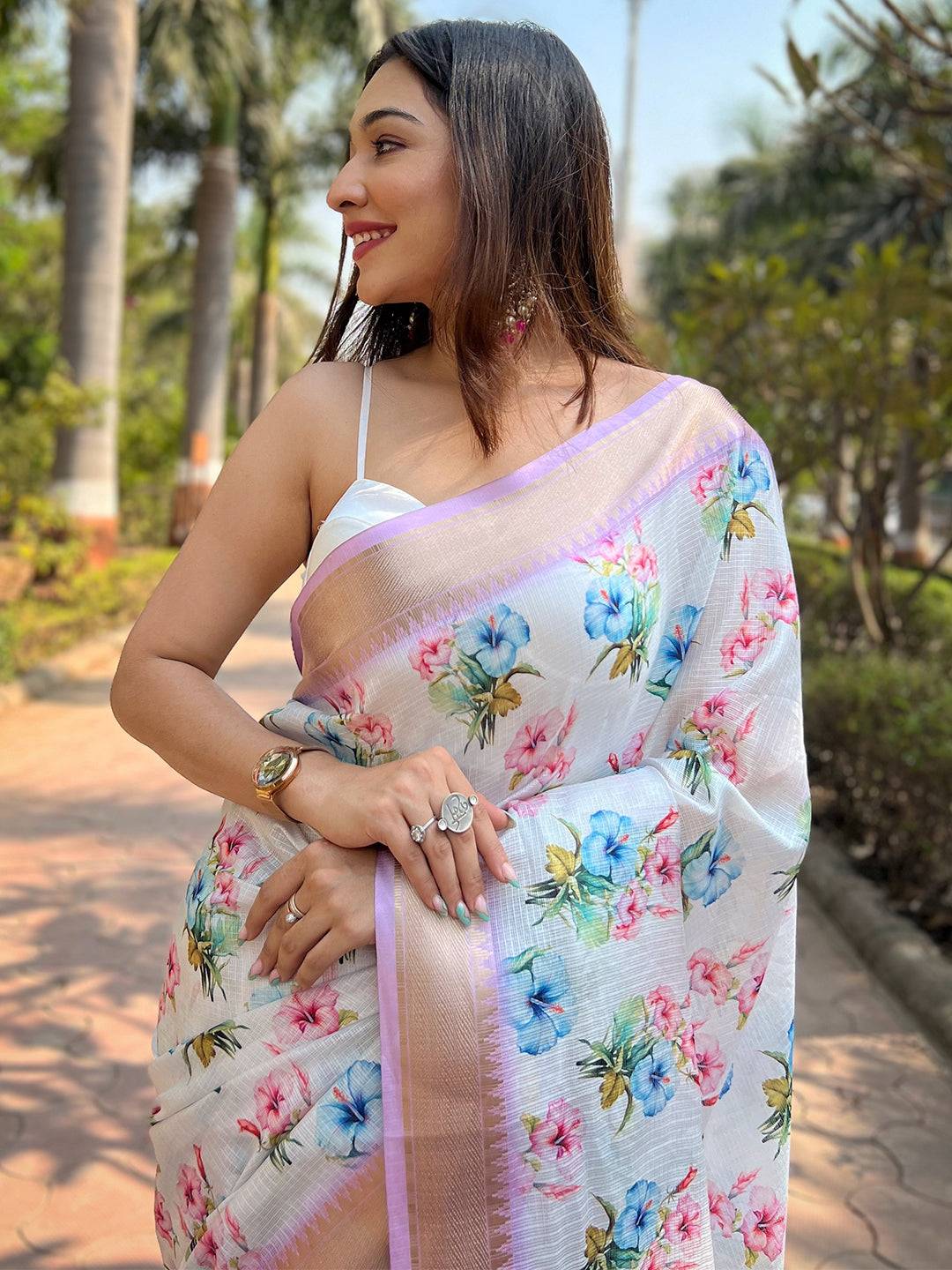 Close-up of digital floral print on Lavender Kota saree