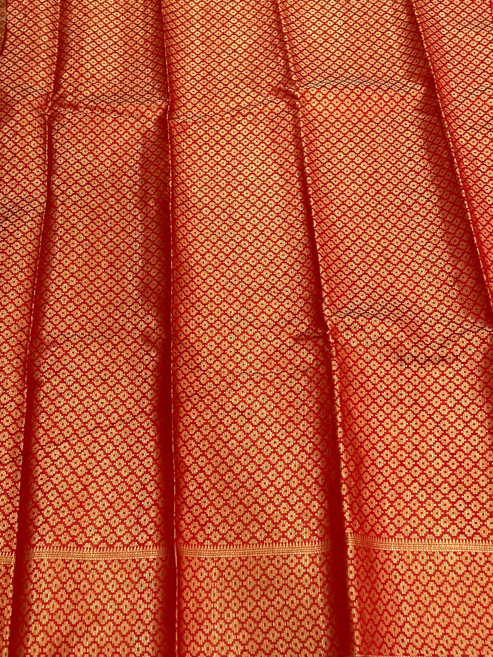 Gajri Soft Banarasi Patola Zari Party Wear Saree