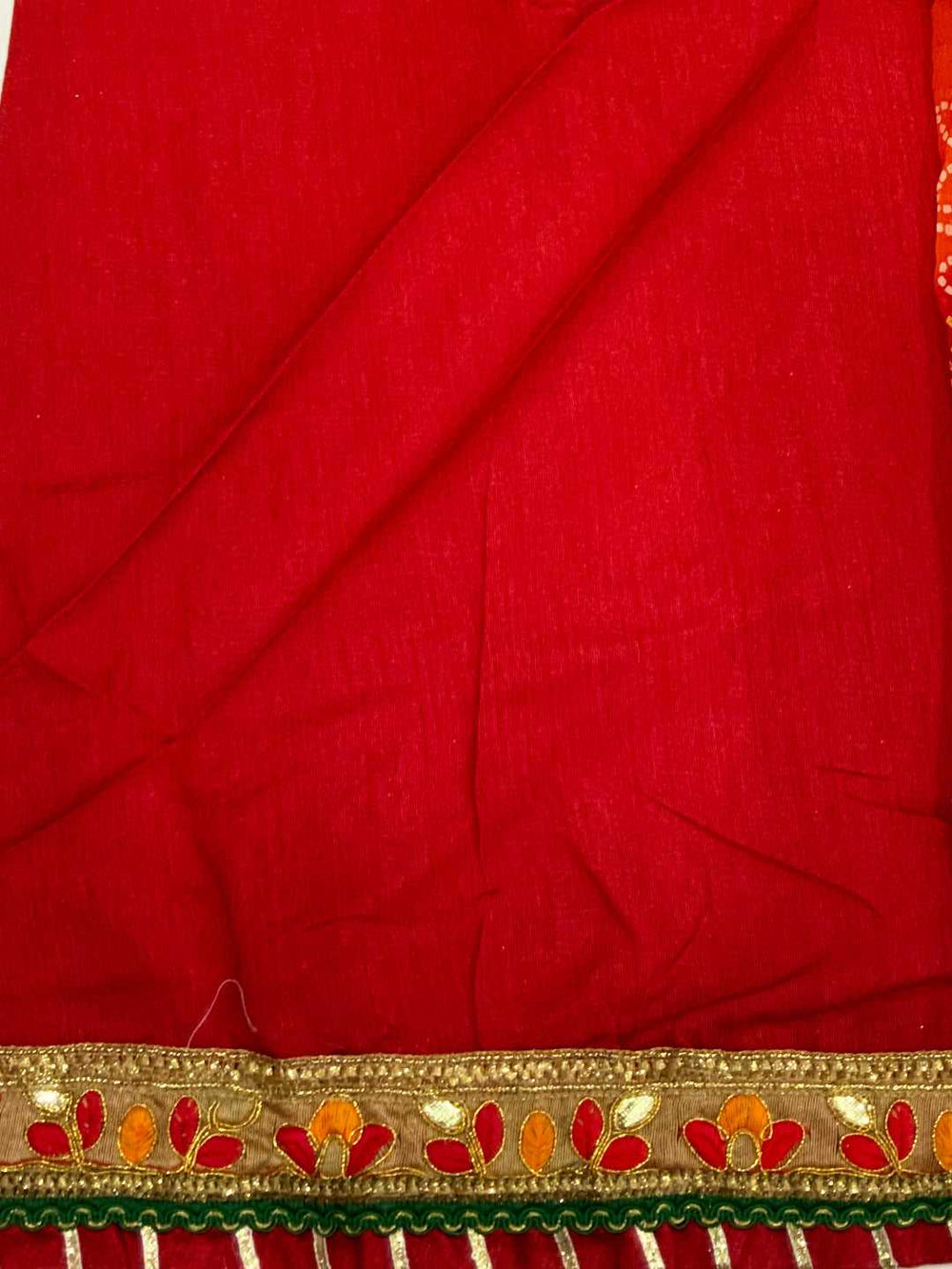 Graceful Foil Work Chinnon Saree