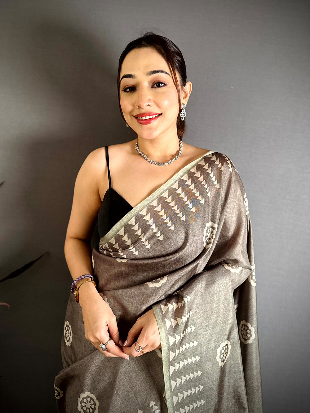 Opulent Geometric Tussar Kalamkari Saree


