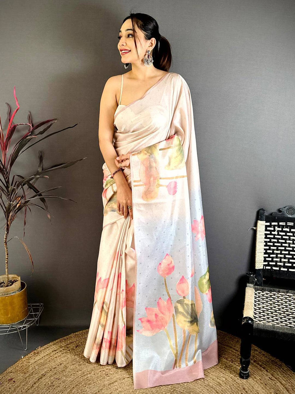 Stylish Barbie Tone Lotus Saree