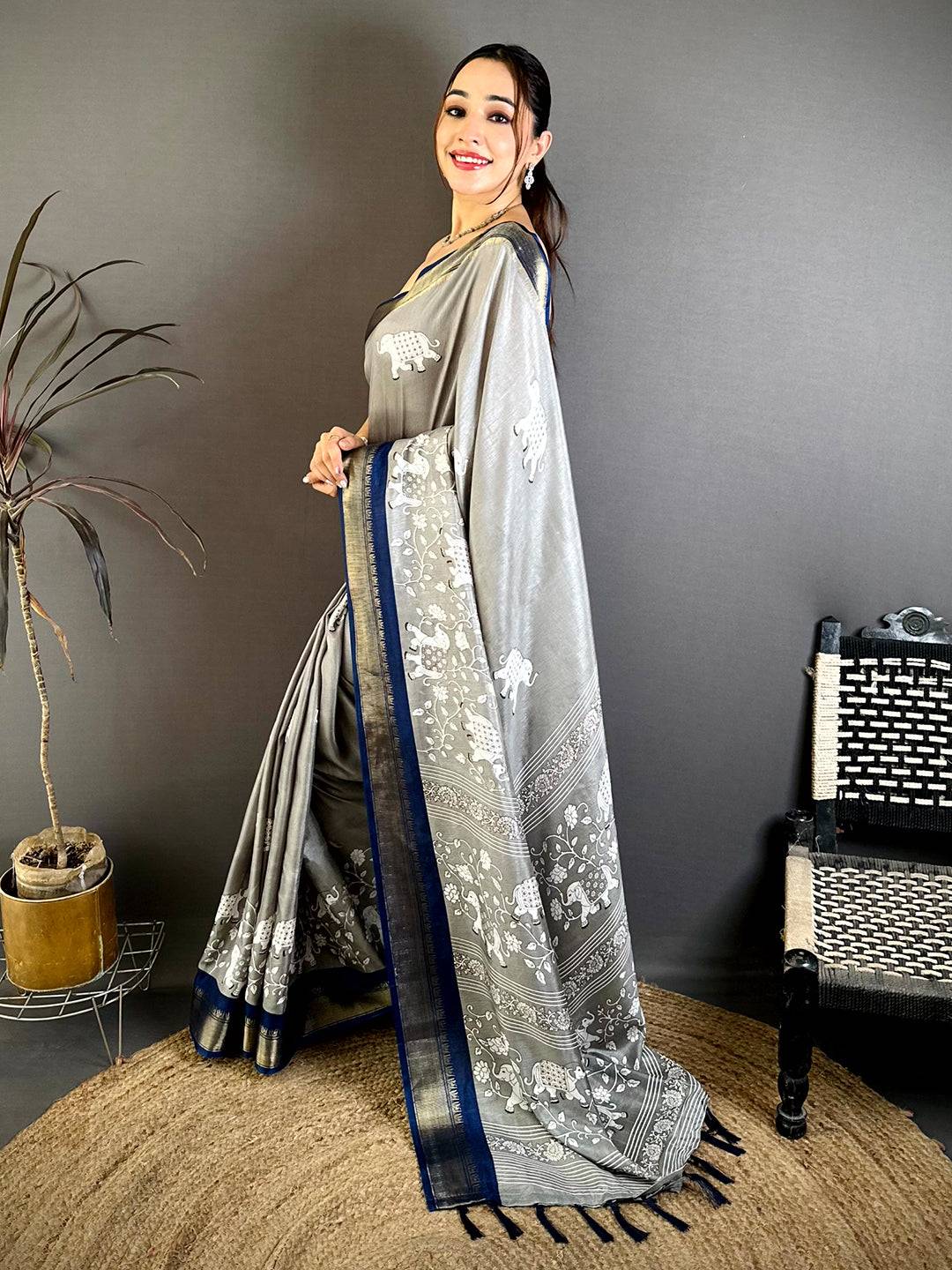 Grey Soft Dola Block Kalamkari Zari Saree