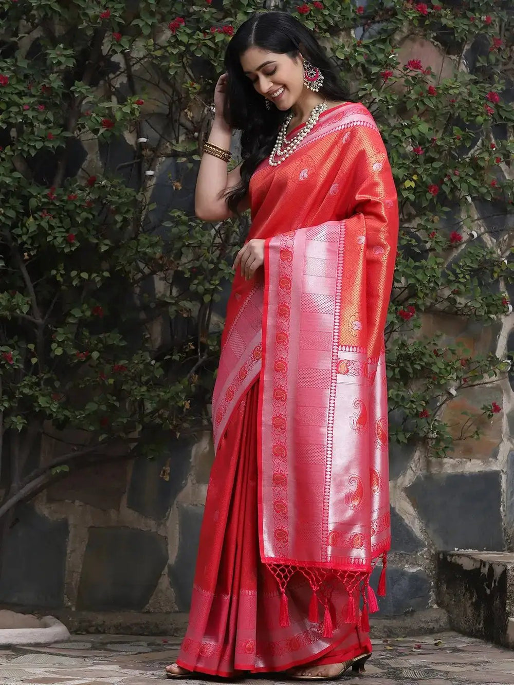 Stylish Kanjivaram Silk Saree With Zari Work