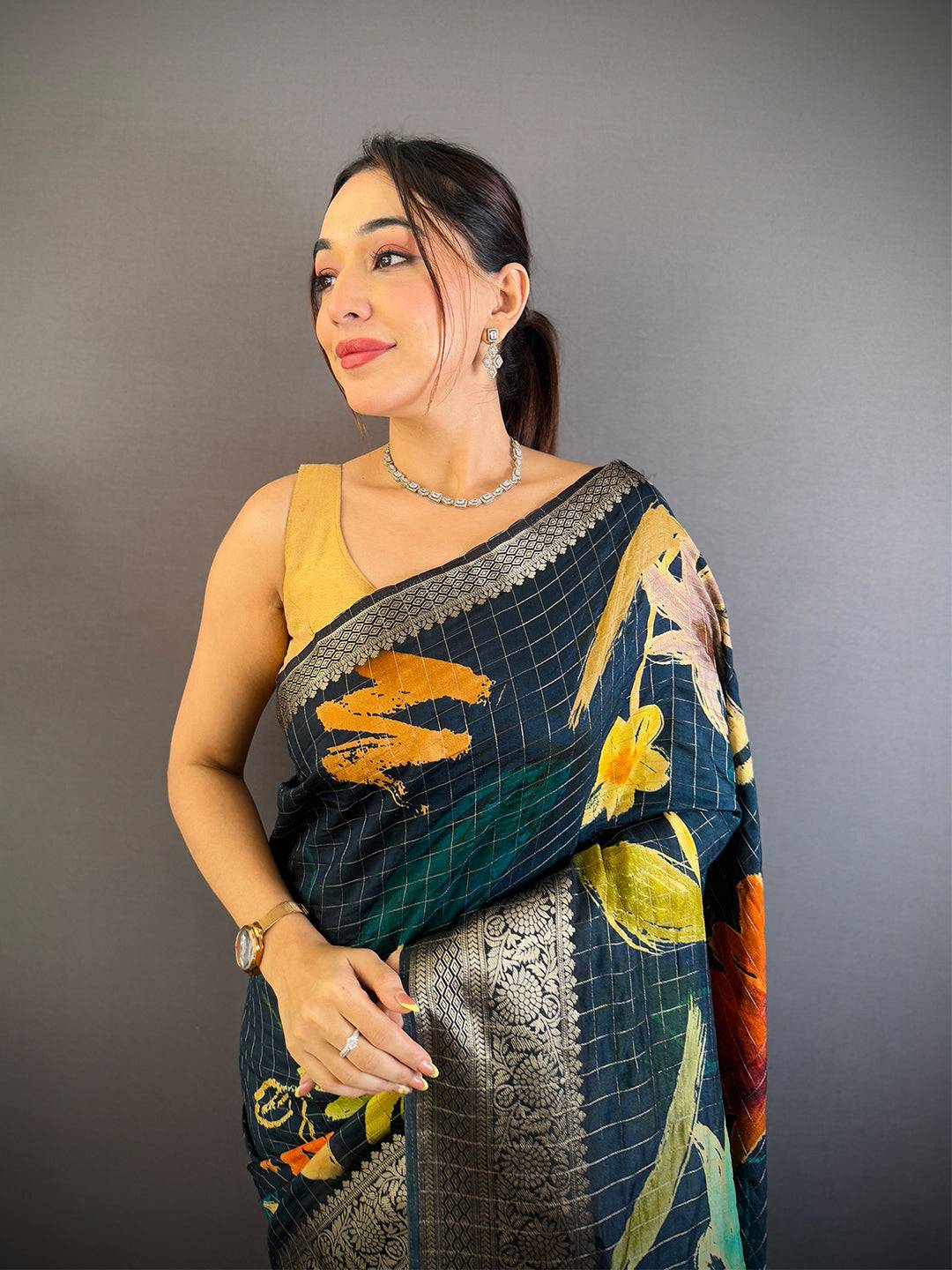 Bottle Green Floral Kalamkari Viscose Saree