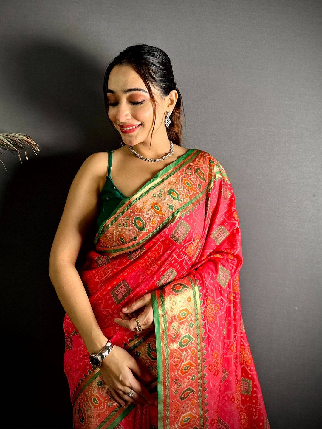Gajri Soft Silk Saree With Patola Weaving

