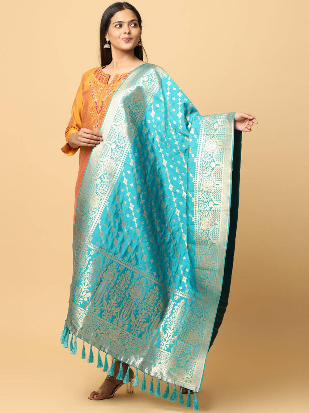 Elegant turquoise silk blend dupatta with intricate design