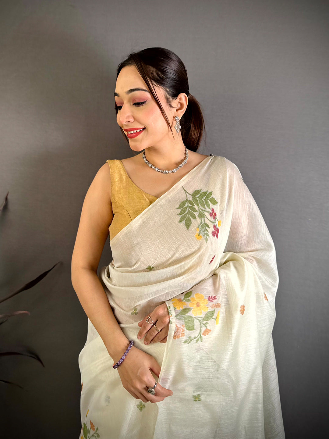 Pastel Butta Handloom Linen Saree