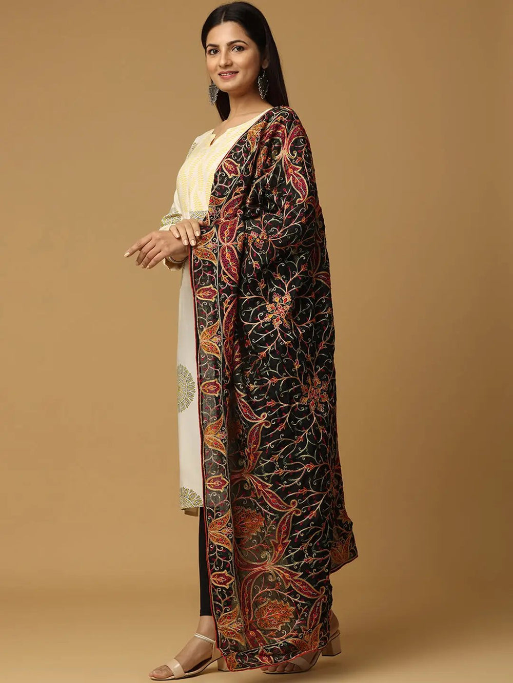 Side view of black pashmina dupatta with resham embroidery
