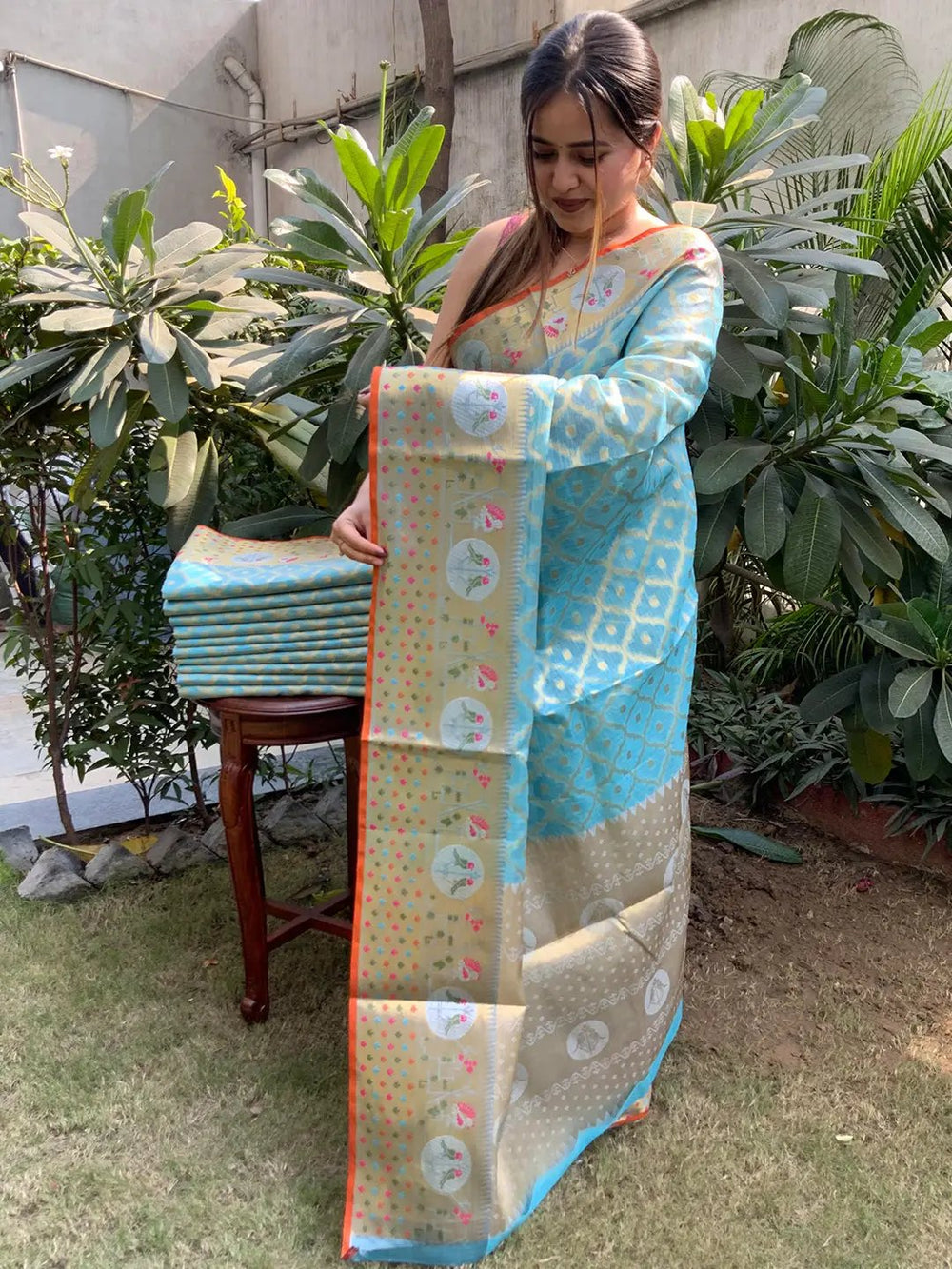 Close-up of Kota Doria Silk Saree with Minakari Patola weaving