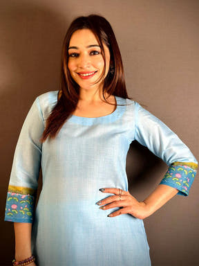 Opulent Kalamkari Round Neck Kurti


