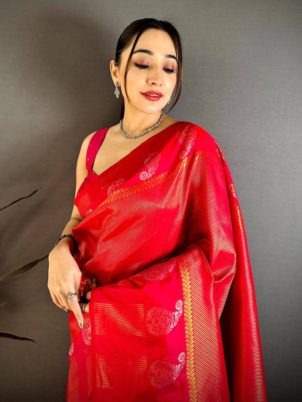 Royal Minakari Weave Kanchi Pattu Saree