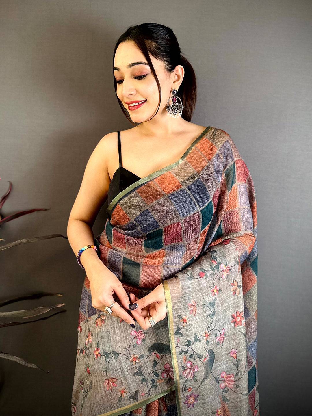 Stylish Multicolor Block Print Linen Saree