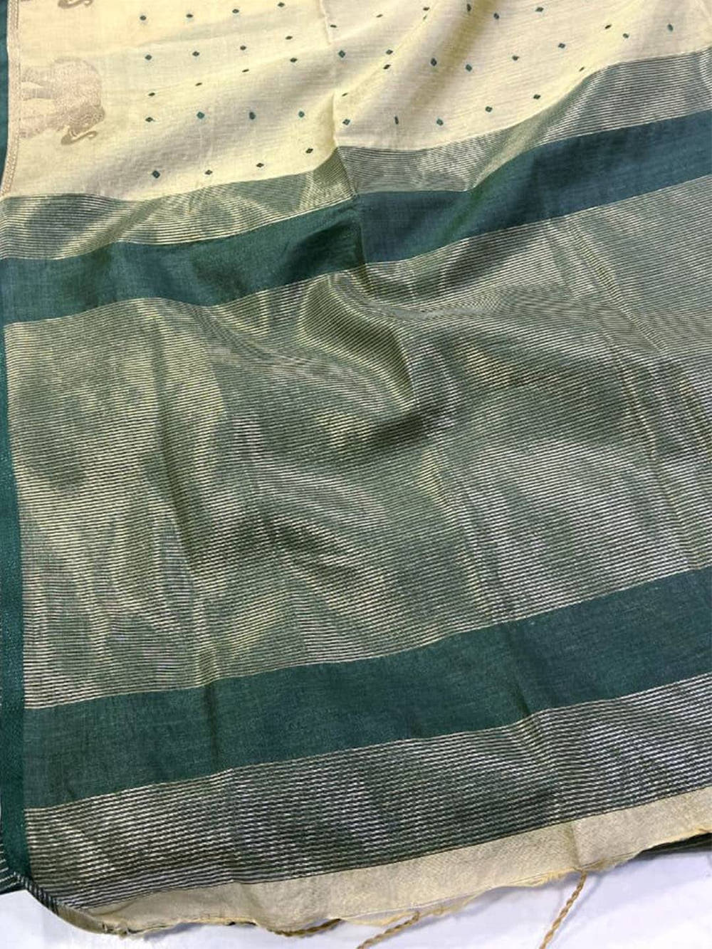 Beige Pure Silk Bandhani Butti Saree