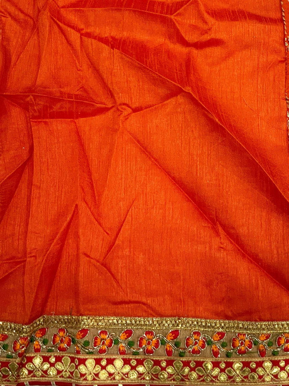 Stylish Chiffon Foil Work Ethnic Bandhej Saree