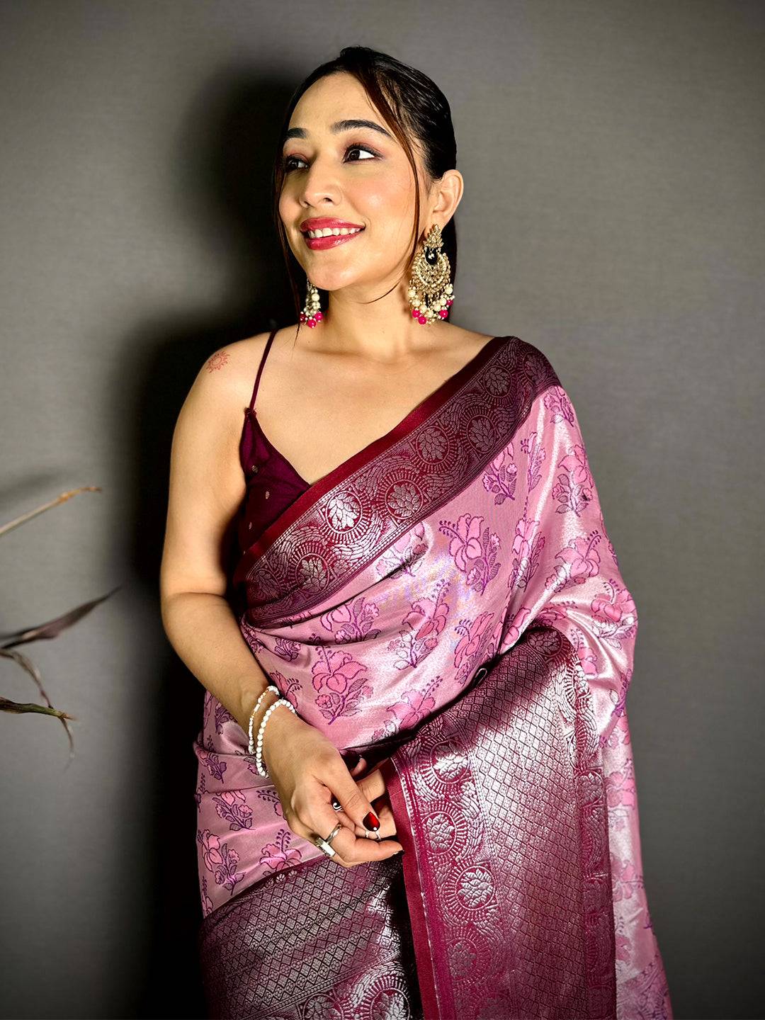 Regal Zari One Gram Tissue Kanchi Saree