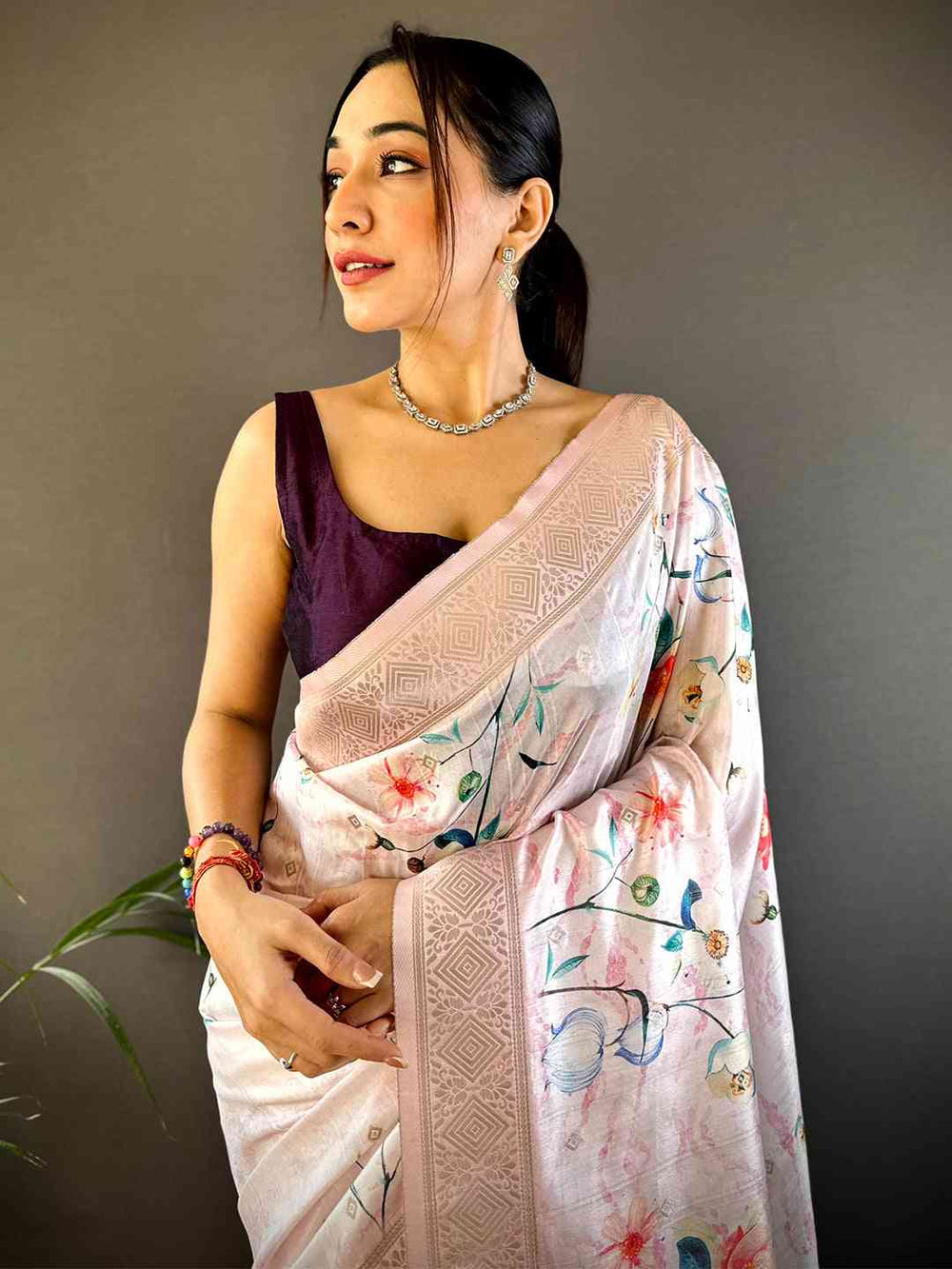 Baby Pink Floral Gold Zari Slub Silk Saree