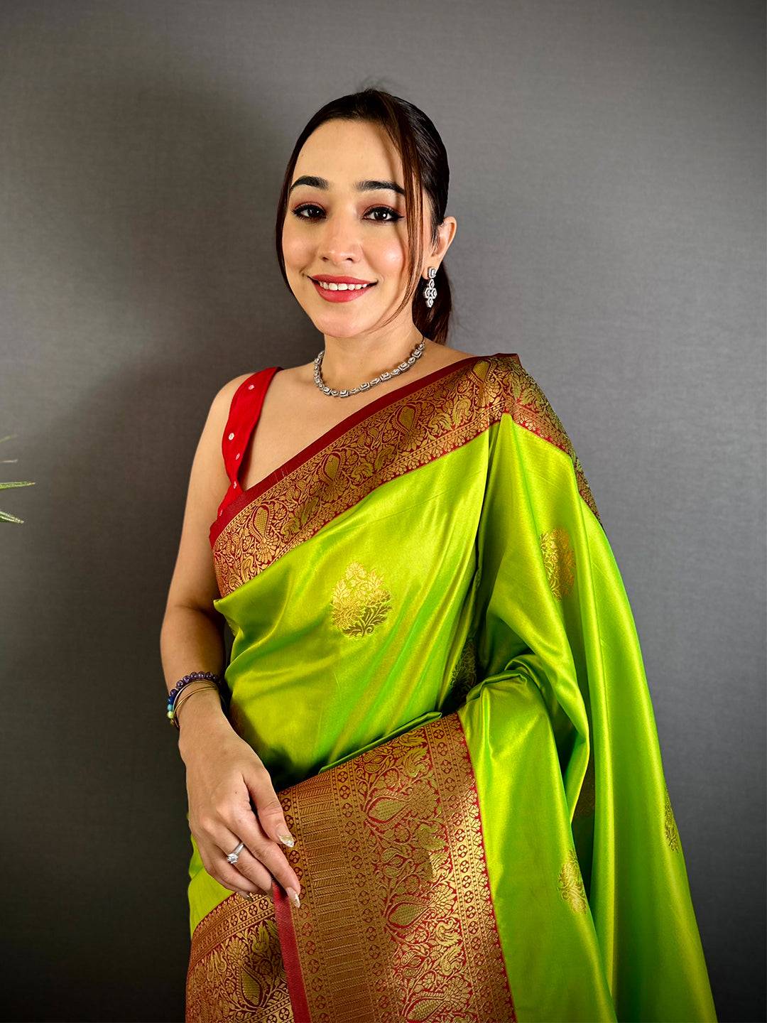 Regal Soft Silk Swan Motif Saree