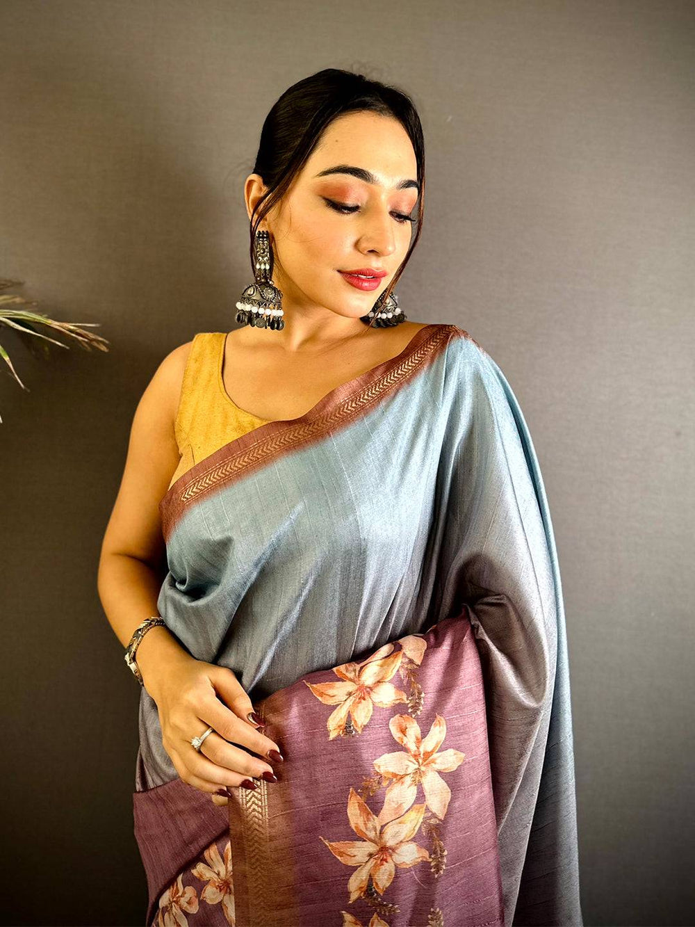 Dual Tone Soft Tussar Ghicha Saree