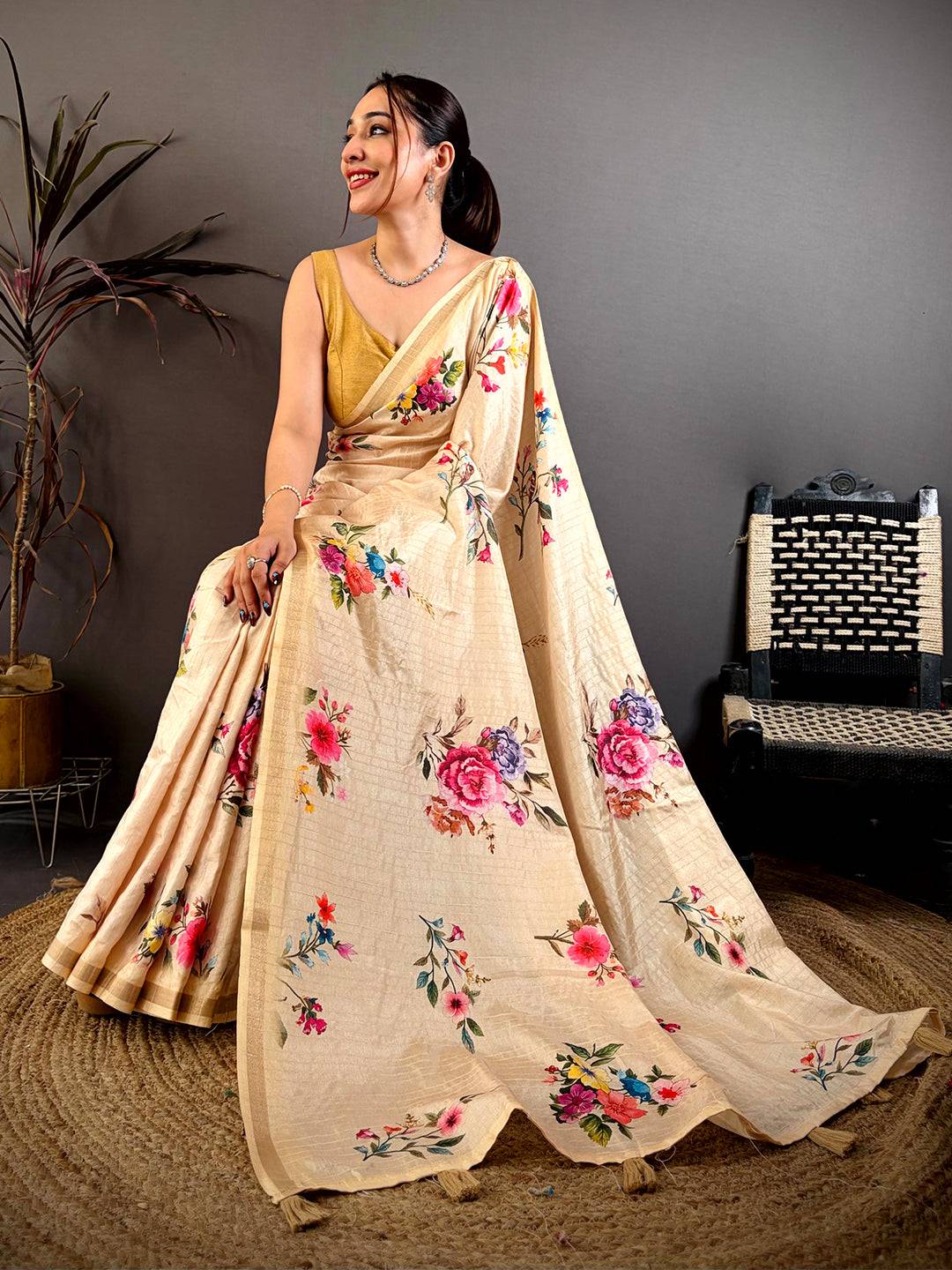 Celebrity Tussar Floral Ghicha Weaving Saree