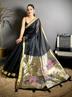 Stylish Bird Concept Rich Pallu Saree