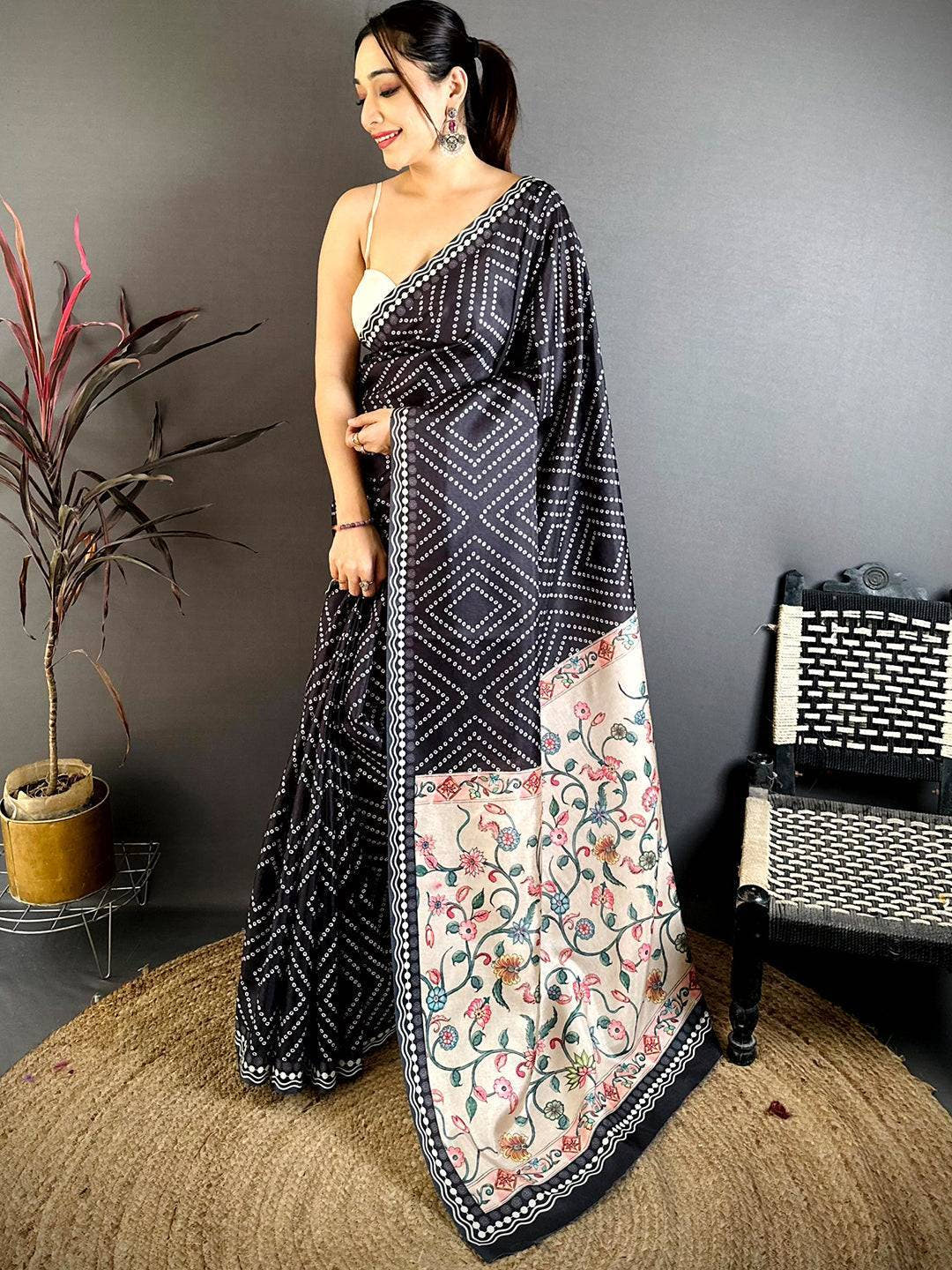 Stylish Tussar Bandhej Kalamkari Saree