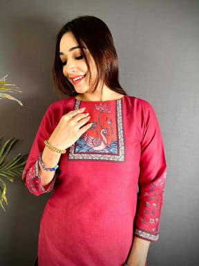 Crew Neck Kalamkari Art Kurti