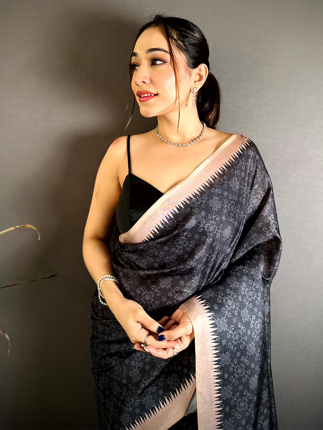 Opulent Geometric Printed Tussar Saree