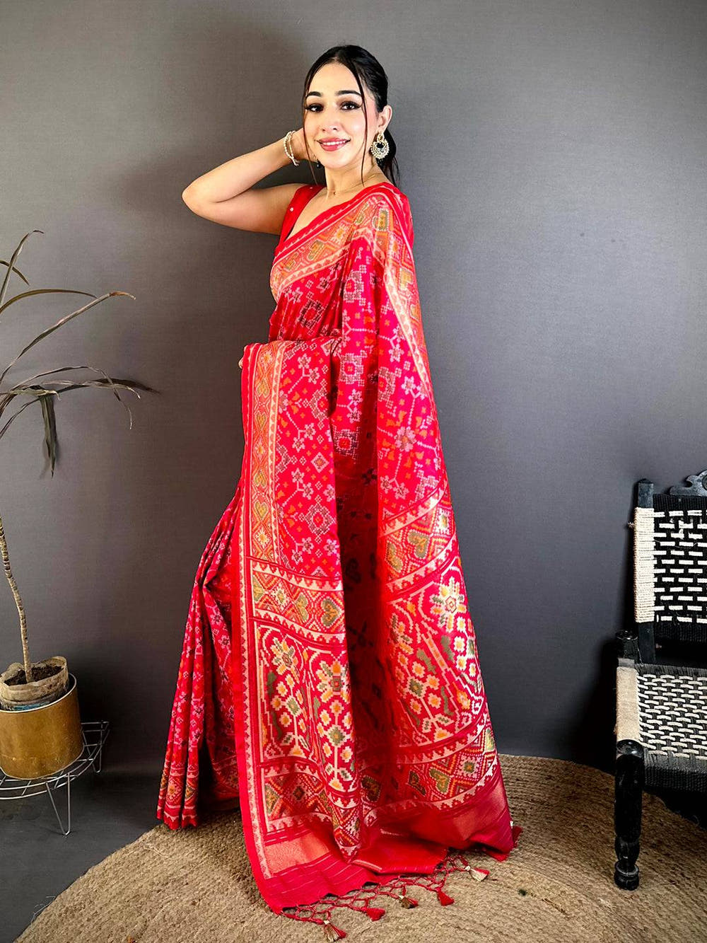Pink Soft Sami Silk Ikkat Patola Weaving Saree