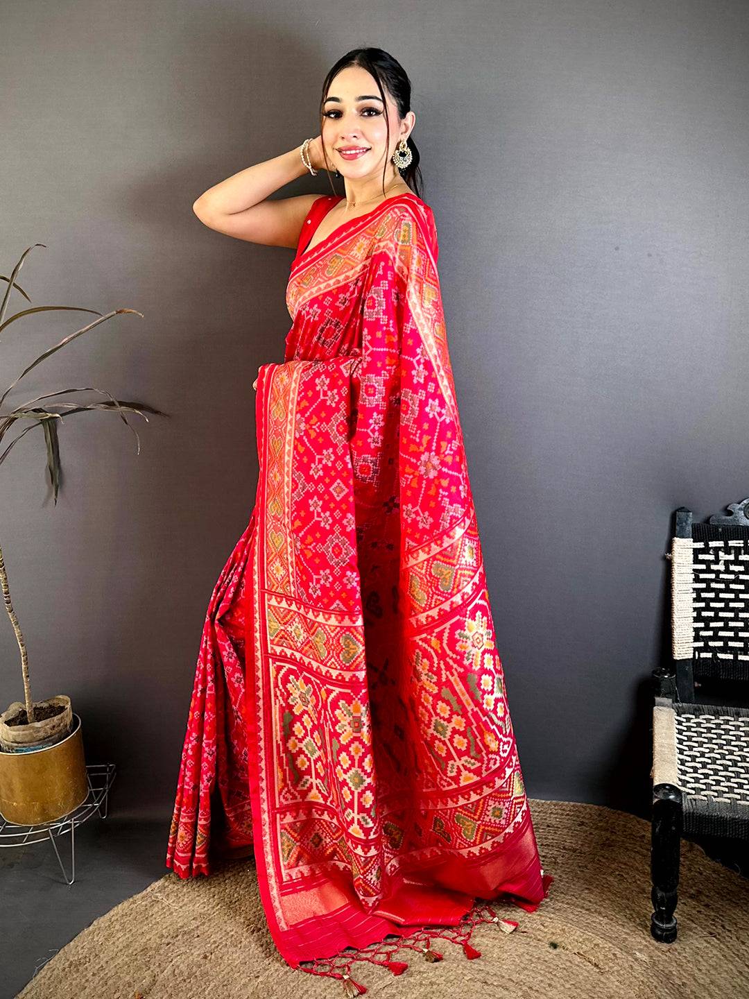 Pink Soft Sami Silk Ikkat Patola Weaving Saree