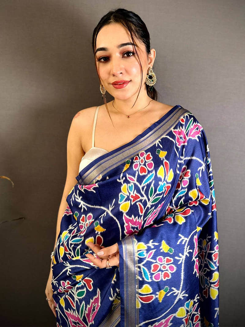 Radiant Navy Blue Lakda Patta Kalamkari Saree