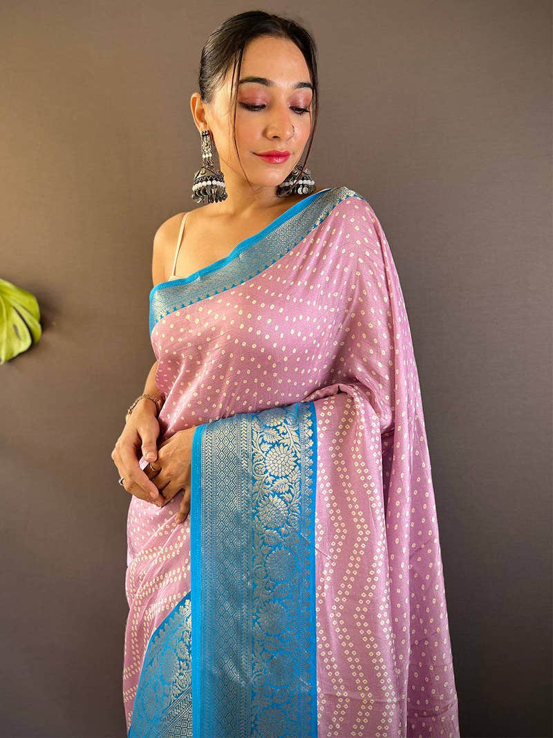 Zigzag Elegance Baby Pink Bandhej Saree